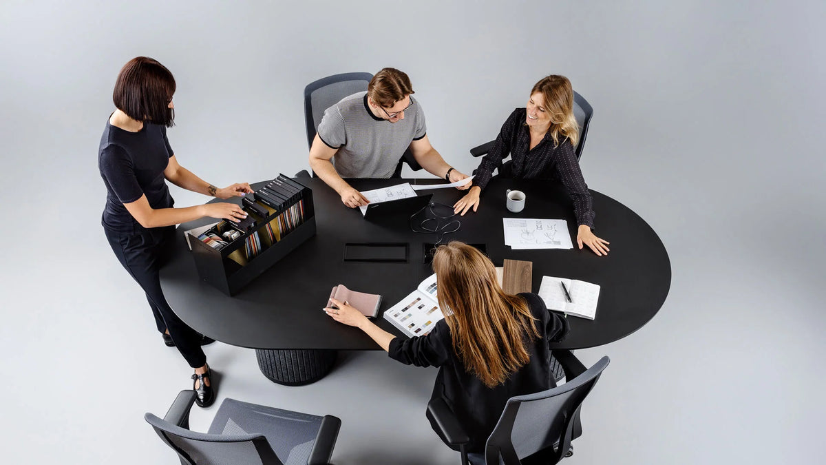 Meeting Table Varos
